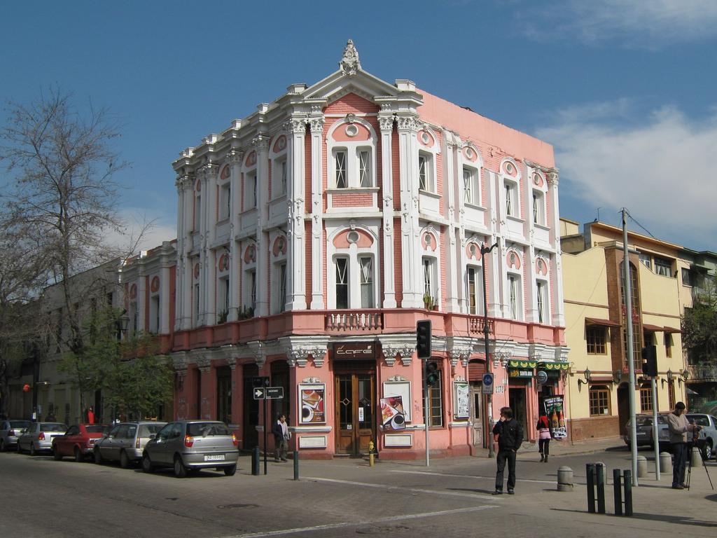 Hostal Barrio Brasil Сантяго Екстериор снимка