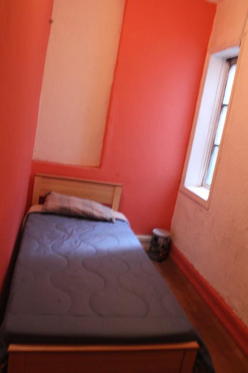 Hostal Barrio Brasil Сантяго Екстериор снимка