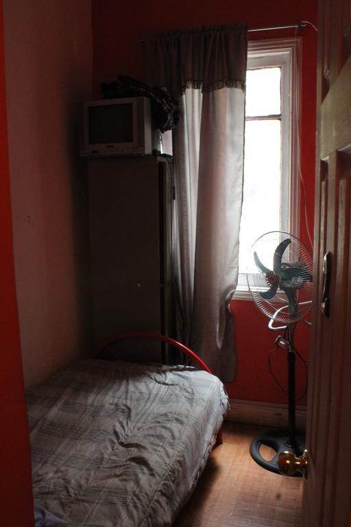 Hostal Barrio Brasil Сантяго Екстериор снимка
