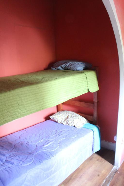 Hostal Barrio Brasil Сантяго Екстериор снимка
