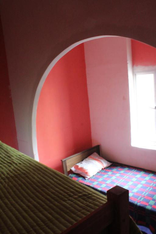 Hostal Barrio Brasil Сантяго Екстериор снимка