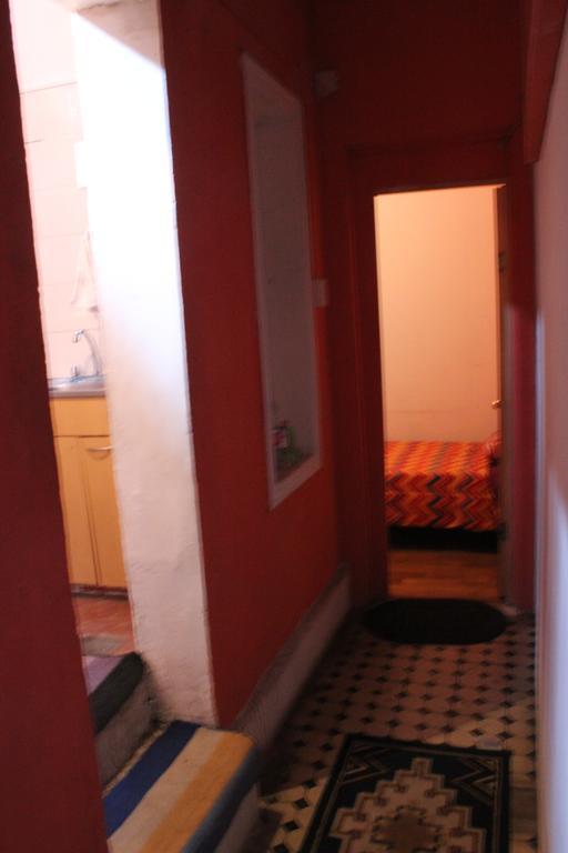 Hostal Barrio Brasil Сантяго Екстериор снимка