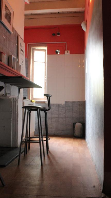Hostal Barrio Brasil Сантяго Екстериор снимка